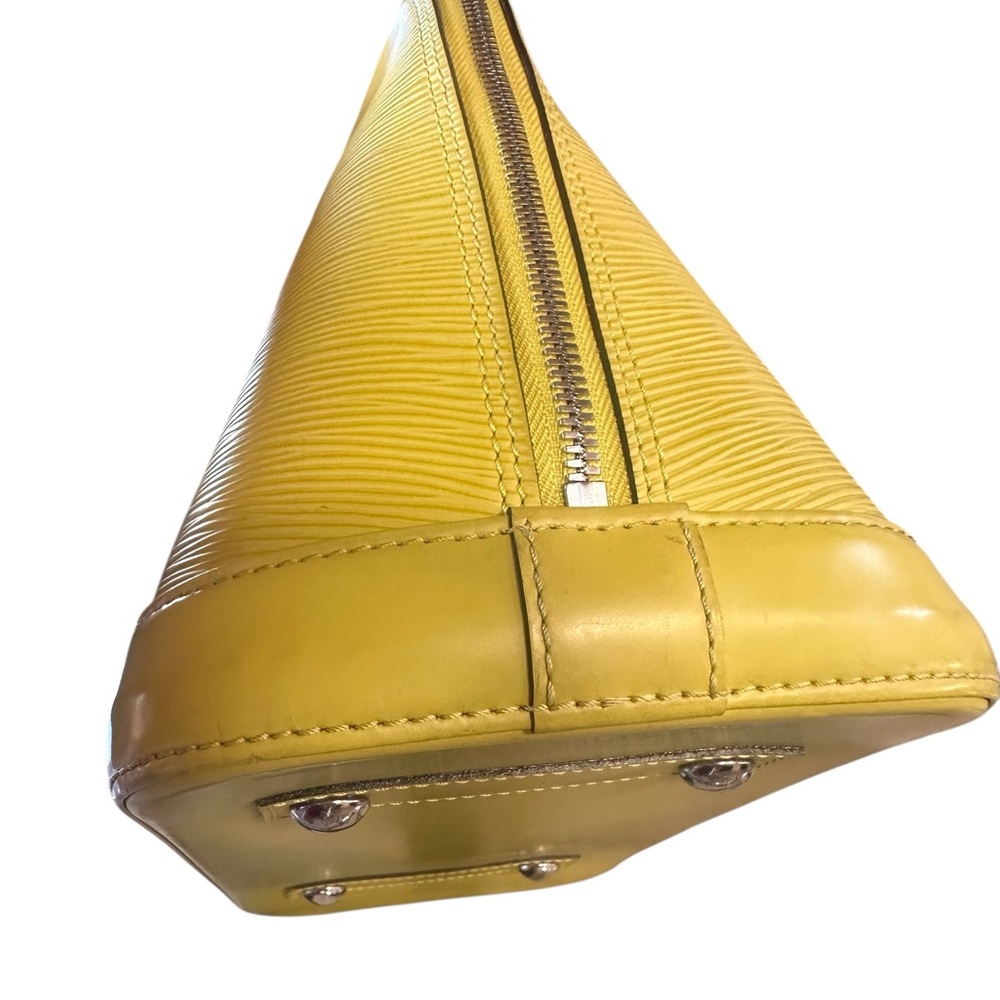 Authentic Louis Vuitton Epi Alma Pm Bag - Picture 8 of 16